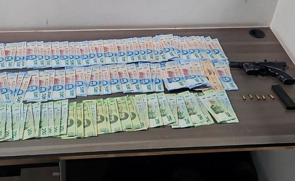 Policías recuperaron 60 mil pesos en efectivo. (30/10/2024). Foto: Especial