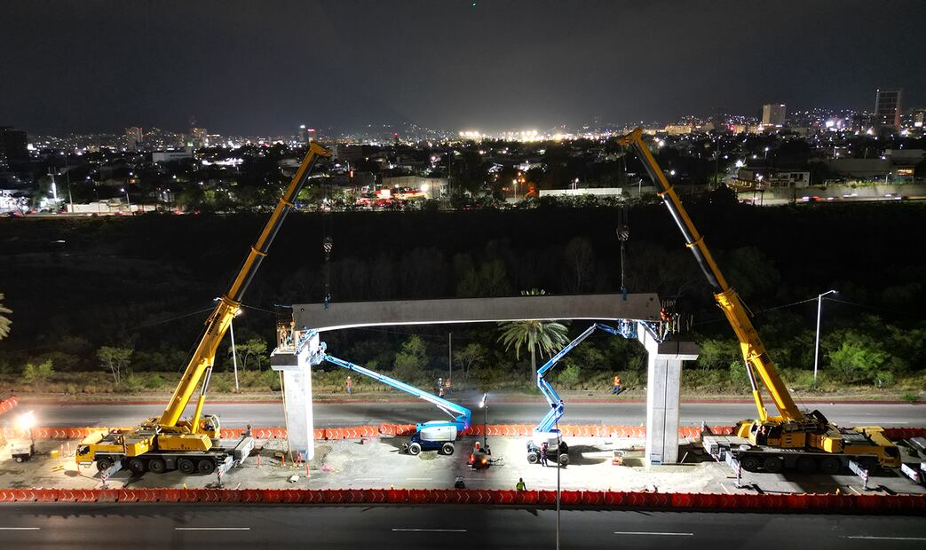 Construcción de la Línea 4 del Metro. Foto ESPECIAL
