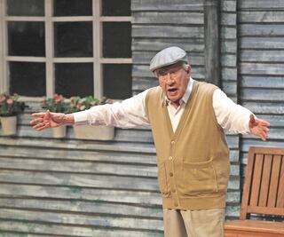 Ignacio López Tarso estrena Facebook