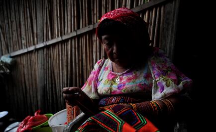 Indígenas esperan cancelación de tenis de Nike por símbolo de su etnia