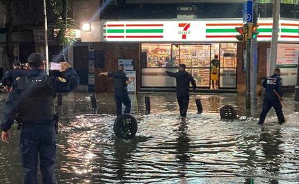 Intensas lluvias generan múltiples encharcamientos y afectaciones viales en varias alcaldías de CDMX; cae árbol en Benito Juárez