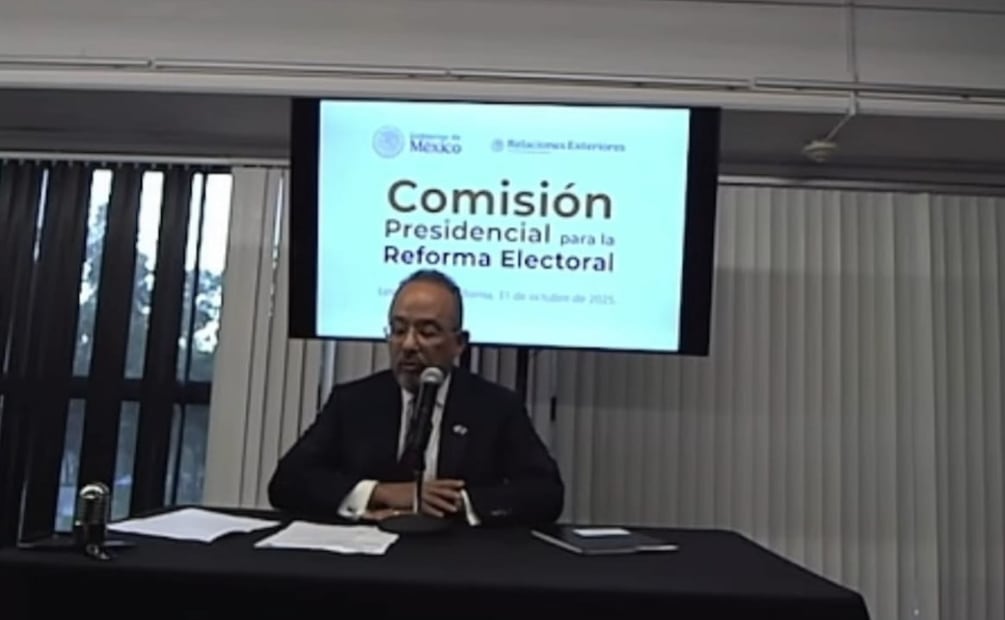 Carlos González, Cónsul General de México en Los Ángeles (31/10/2025). Foto: Especial