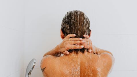 Conoce los 4 errores más comunes en la ducha que debes evitar; esto dice una experta