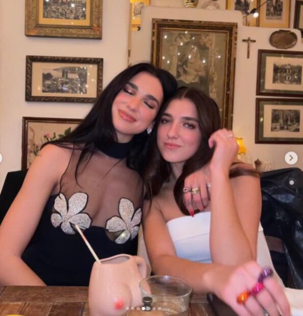 ¿Pezoneras? Dua Lipa les dice sí y las incluye en sus looks