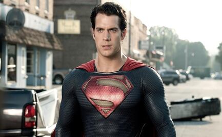 Henry Cavill hace oficial su regreso como Superman