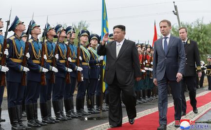 Líder norcoreano, Kim Jong-un termina su visita a Rusia con "sentido agradecimiento" a Putin