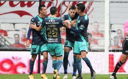Puebla avanza a la liguilla, elimina a Rayados en penaltis