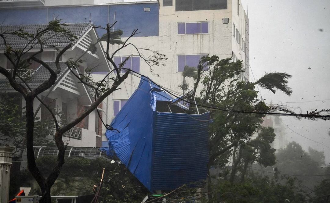 Tifón "Kalmaegi" toca tierra en Vietnam. Foto: AFP