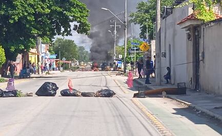 Falta de luz continúa en Mérida; vecinos realizan bloqueos en reclamo de electricidad tras megapagón y fallas de la CFE