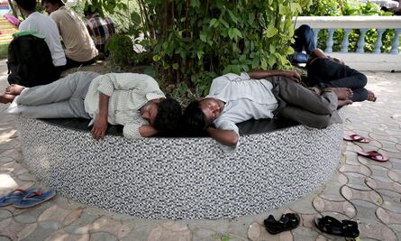 Reporta Nueva Delhi primera muerte por insolación, en medio de ola de calor extremo