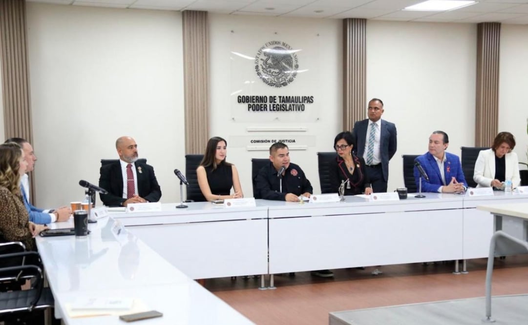 Diputados entrevistan a los finalistas que aspiran a la Fiscalía de Tamaulipas.
Foto: Especial.