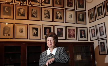 "No debemos deformar la lengua para defender causas"