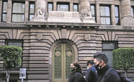 Banxico ajusta al alza pronósticos para la inflación; descenso será más gradual