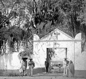 El desconocido cementerio de E.U. sobre Circuito Interior