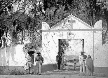 El desconocido cementerio de E.U. sobre Circuito Interior