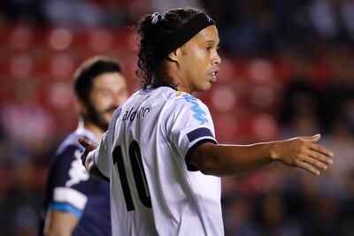 Querétaro felicita a Ronaldinho por su cumpleaños 