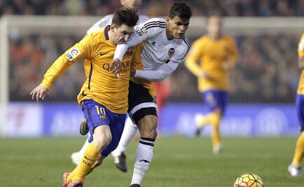 Valencia rescata el empate ante el Barcelona