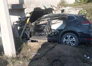 Trágico accidente en Rioverde, San Luis Potosí deja 3 jóvenes muertos; camioneta sale del carril y se impacta contra vivienda