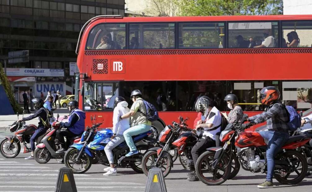En 2040 el parque de motocicletas podría llegar a ser el 70% de los vehículos registrados en la CDMX, lo cual complicará el escenario actual, donde han trazado sus propias leyes: Foto: Especial