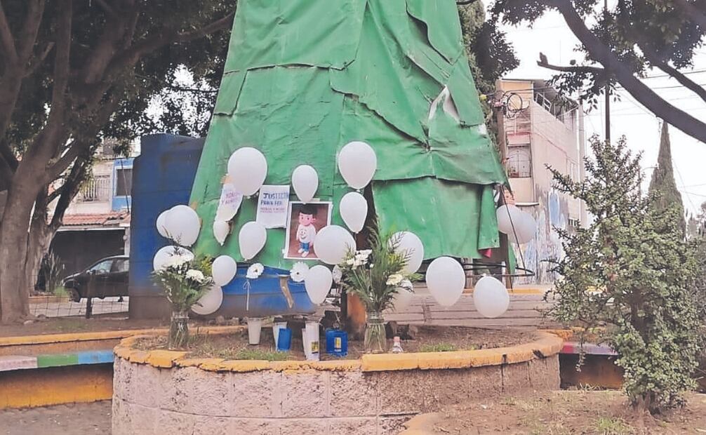 El caso conmocionó a la colonia Ejidal El Pino, en donde se colocó una ofrenda en memoria de Fernando. Su mamá pide que no haya impunidad. FOTOS: Emilio Fernández. el universal y tomada de video