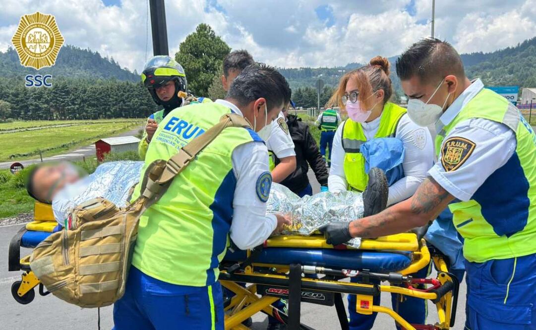 Paramédico del ERUM sufrió la mordedura de una víbora de cascabel, durante los trabajos de búsqueda de Ana Amelí. Foto: Especial.