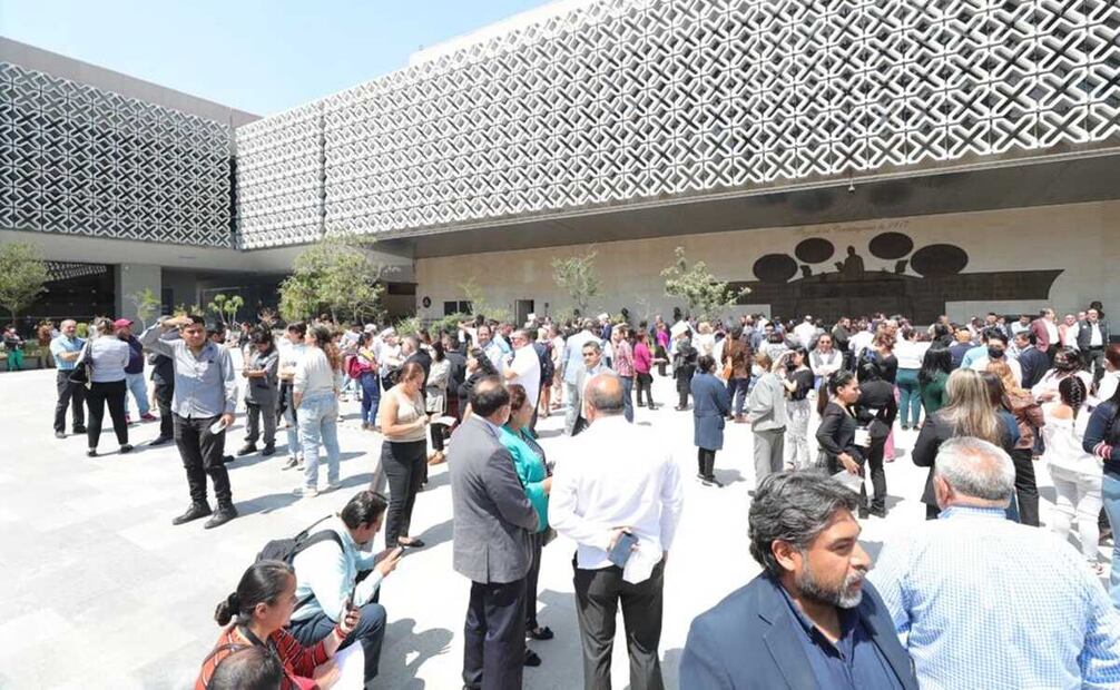 En la simulación, el personal de protección civil atendió dos escenarios de rescate. Foto: Especial