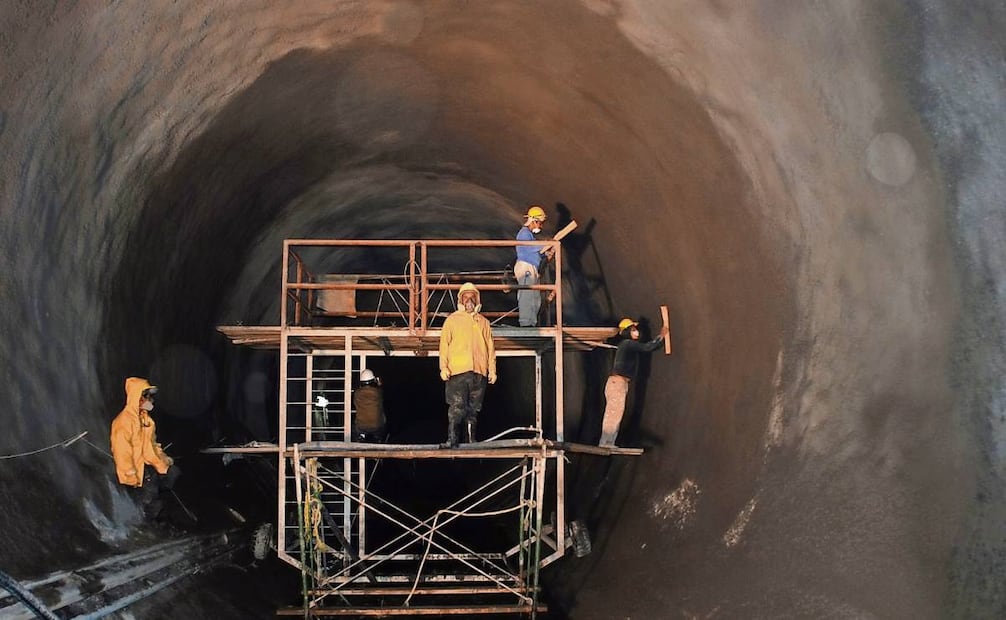 Una vez concluida la temporada de lluvias, la Segiagua empezó con la limpieza del sistema hidráulico capitalino. Foto: Especial
