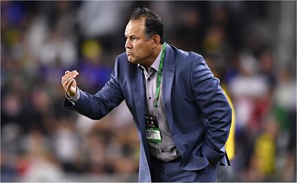 Juan Reynoso: Hay que tragar saliva y morderse los labios; es un noche difícil