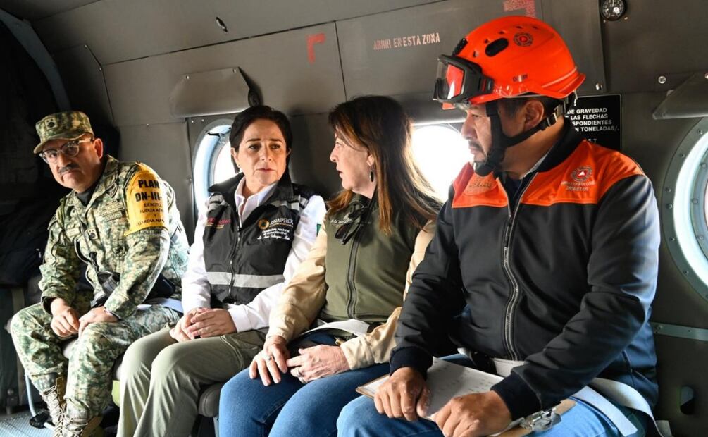 Incendio en Tepoztlán sigue activo; autoridades federales y estatales refuerzan combate aéreo y terrestre. Foto: Especial