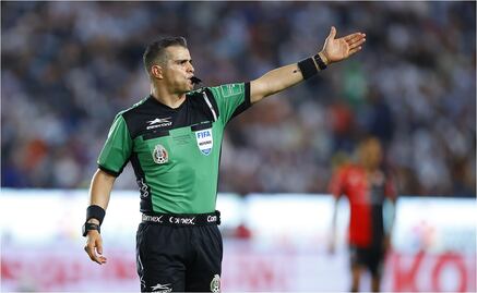 La final entre Pachuca y Atlas se retrasó por fallas de comunicación entre los árbitros