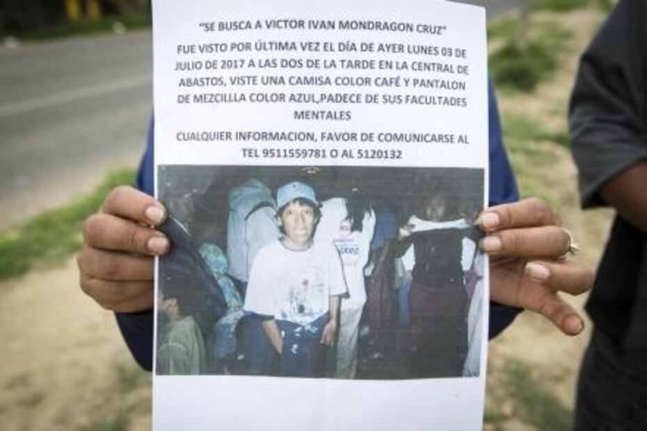 Colonos mantienen bloqueada la carretera federal 175 en Oaxaca