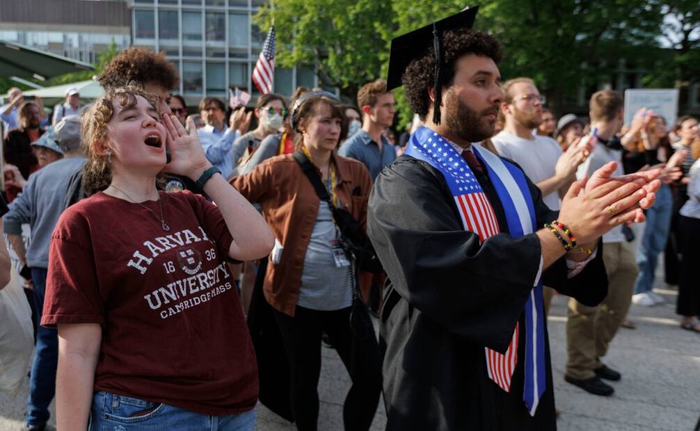 Manifestación de estudiantes en Harvard. Foto: AFP