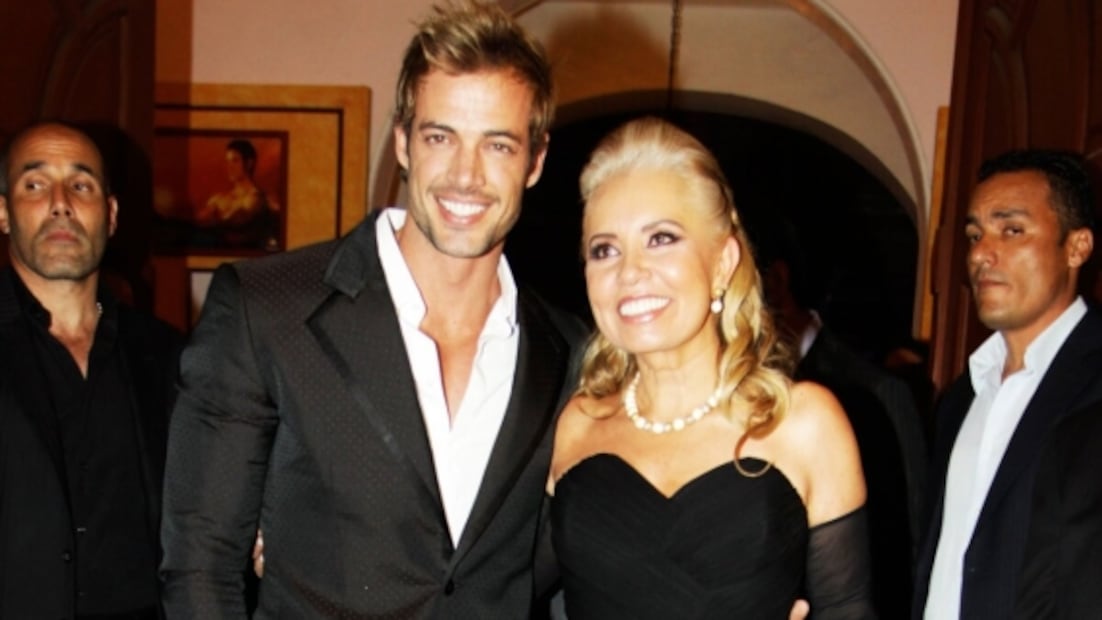 Así fue la relación de William Levy con la famosa productora Carla Estrada