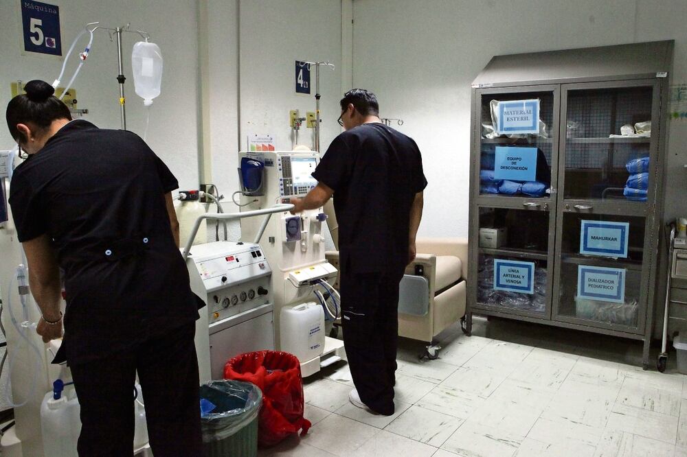 El modelo de salud en México enfrenta un deterioro de 45 años en el sistema de atención primaria, afirmó Gustavo Olaíz Fernández, especialista de la UNAM. Foto: Archivo