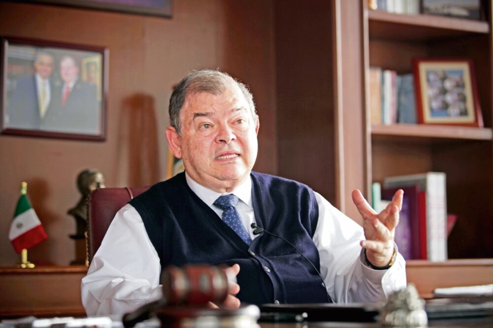 Edgar Elías Azar, titular del Tribunal Superior de Justicia capitalino, dest aca que en la Ciudad se tienen hasta 100 juicios al año contra este ilícito (ARCHIVO EL UNIVERSAL)