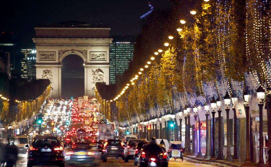 Autoridades parisinas suspendieron el concierto de Nochevieja en los Campos Elíseos. (14/12/25) Foto: Archivo