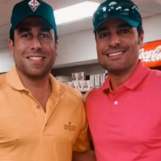 Conoce a los cuatro hermanos de Chayanne y a qué se dedican