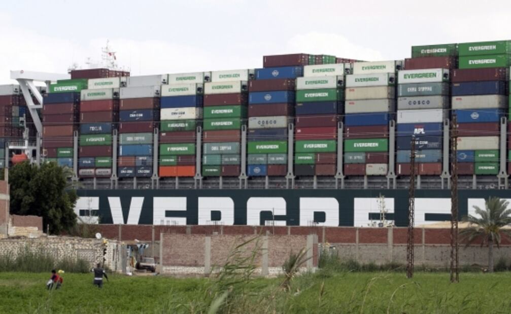 ¿Por qué el bloqueo en el Canal de Suez podría dejarte sin papel de baño?