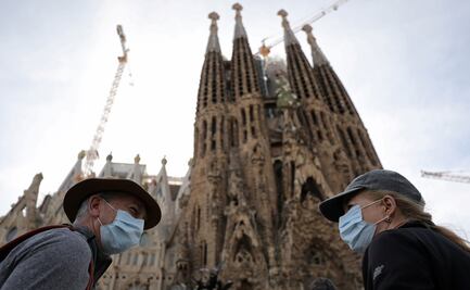La Sagrada Familia para obras y cancela visitas por coronavirus