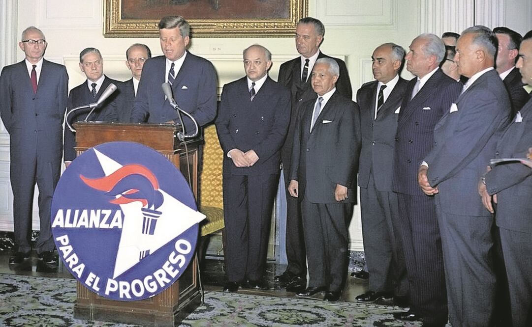 En 1962, el entonces presidente de Estados Unidos, John F. Kennedy, festejó en la Casa Blanca el primer año de la Alianza para el Progreso.