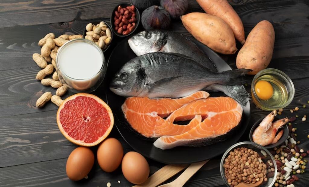 Los pescados son fuente de grasas saludables. Foto: Freepik