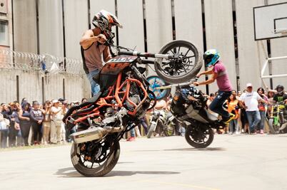 'Show' de motociclistas a penal de Santa Martha