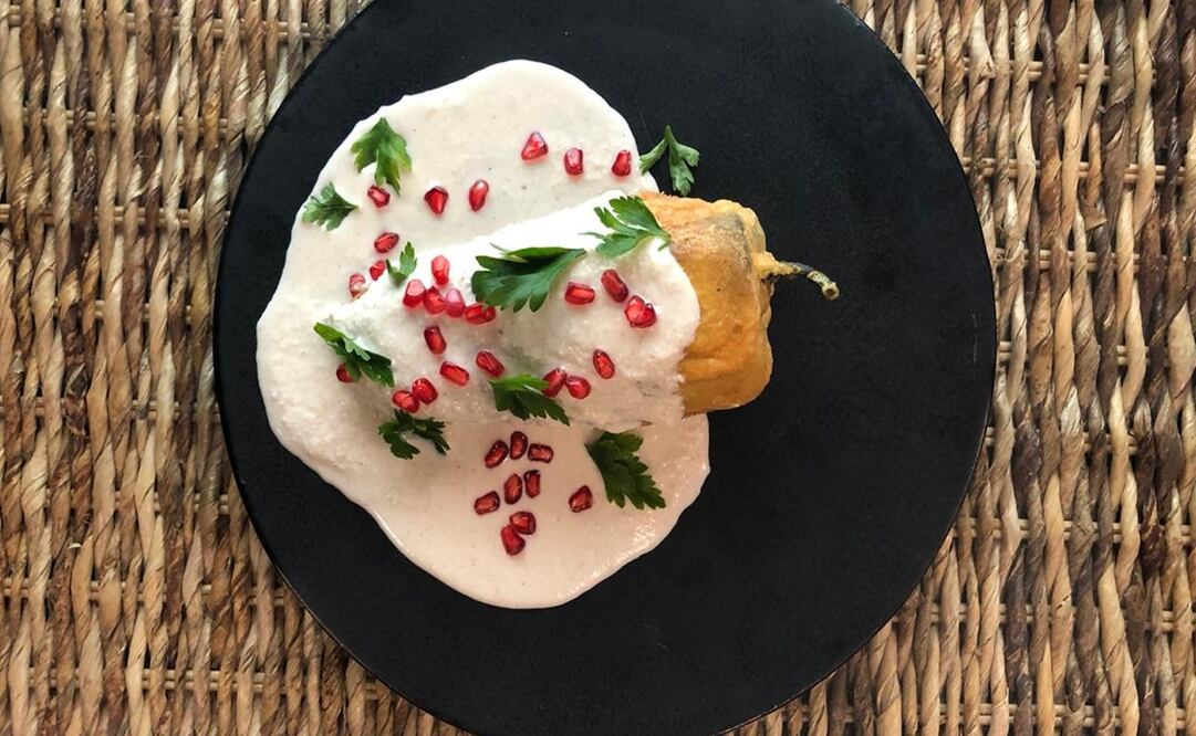 Chile en nogada de Ángel Vázquez / Foto: Carlos Leal