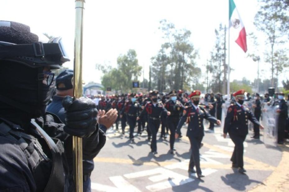 Rinden homenaje a mujeres policías que resguardaron la marcha del 8M