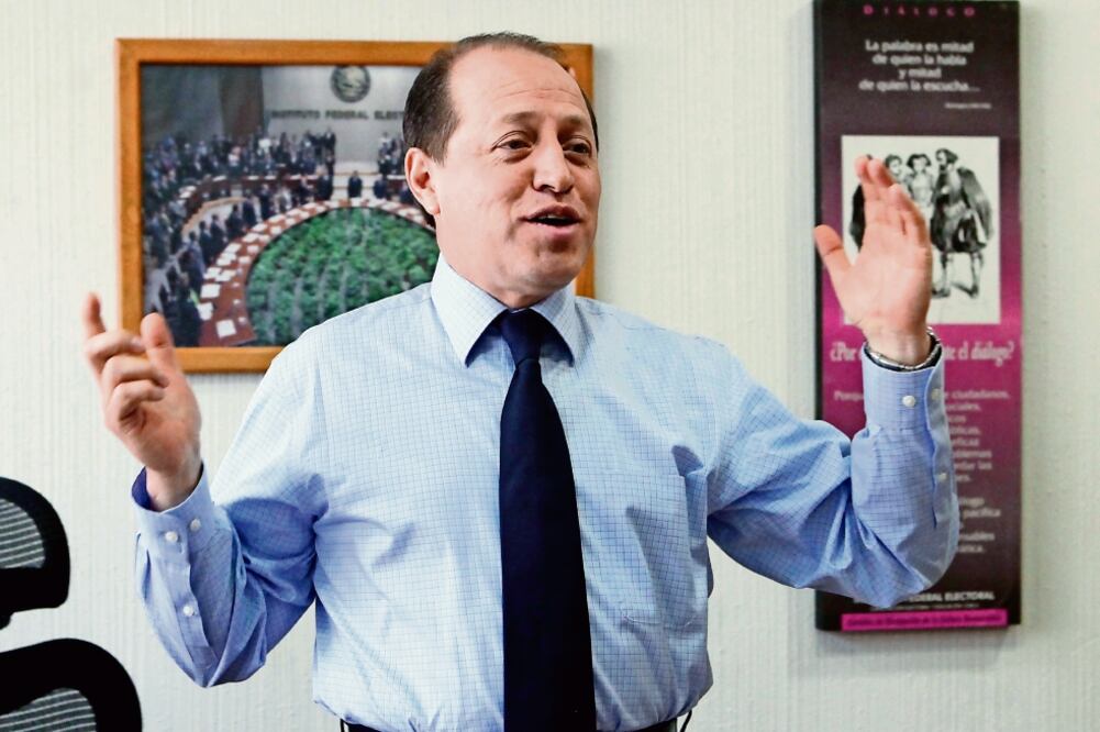 El consejero Marco Antonio Baños dijo que la propuesta para el conteo rápido incluye la reformulación de los cuadernillos de operaciones de casilla. (ARCHIVO EL UNIVERSAL)