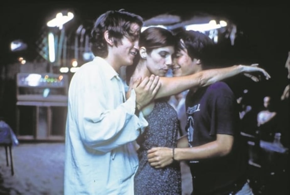 Diego Luna hace honor al manifiesto charolastra