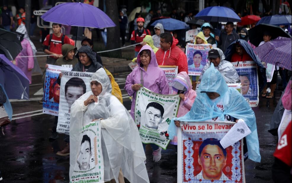 Marcha por los 11 años de la desaparición de los 43 normalistas de Ayotzinapa, en la Ciudad de México, el viernes 26 de septiembre de 2025. Fernanda Rojas/EL UNIVERSAL