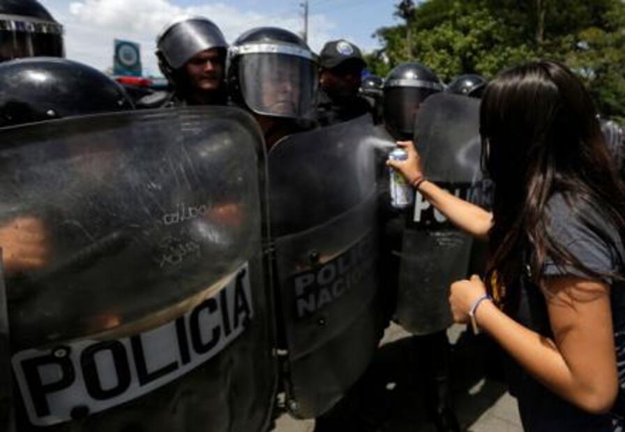 Reportan un muerto tras ataque a marcha contra el presidente de Nicaragua