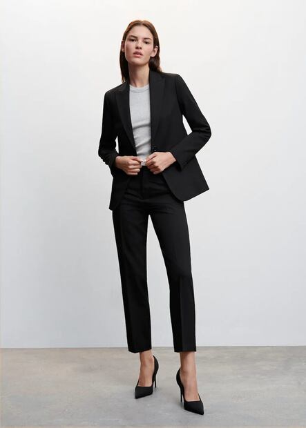 El negro es el más elegante y versátil / Foto: Mango