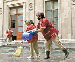 Gobierno da contrato de limpieza a outsourcing